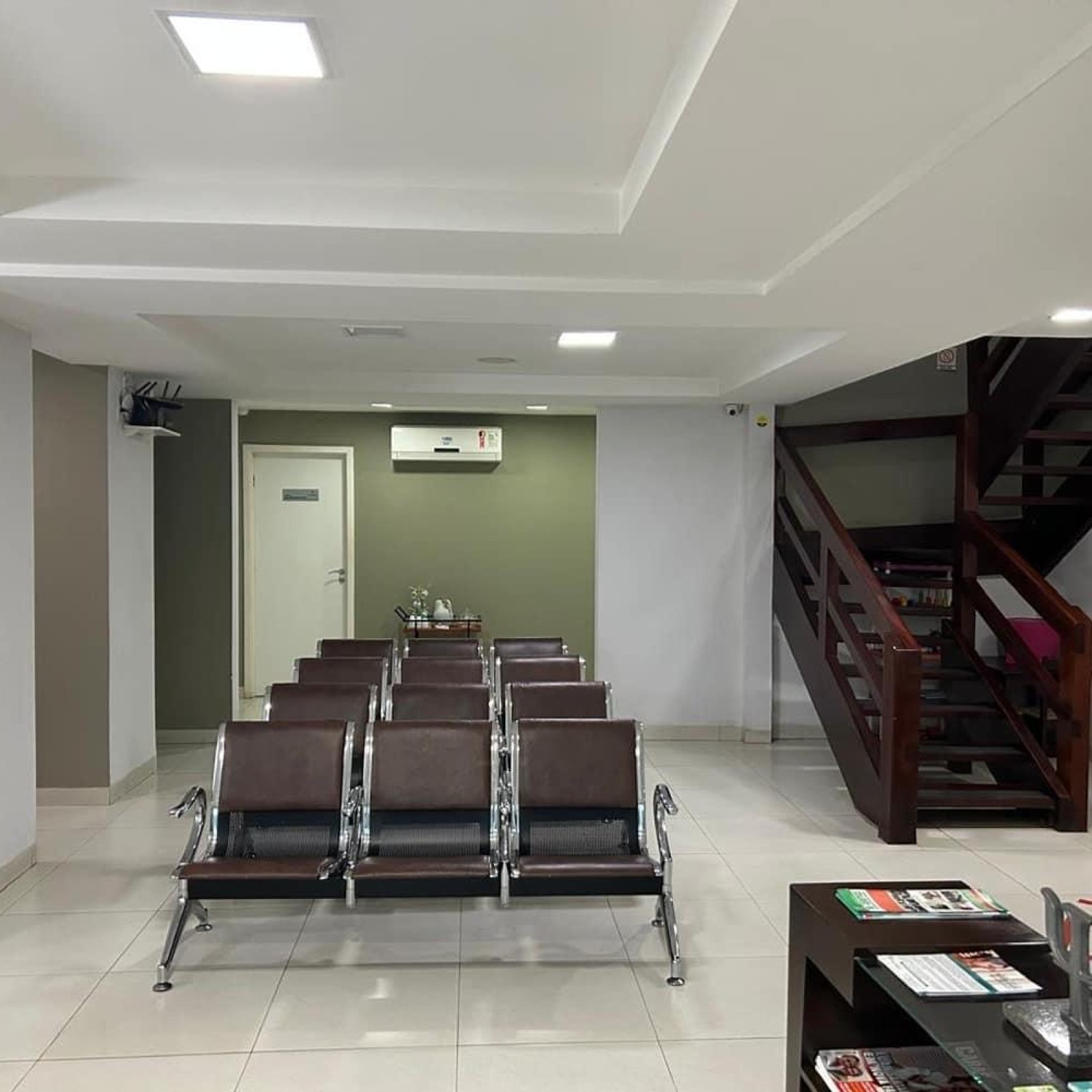 Salas para consultórios na área da saúde - Foto 1 de 3